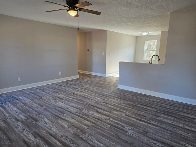 Building Photo - 6108 Ramsey Rd