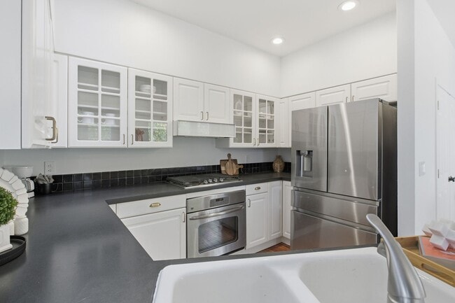 Building Photo - Charming Home in the Heart of Gig Harbor