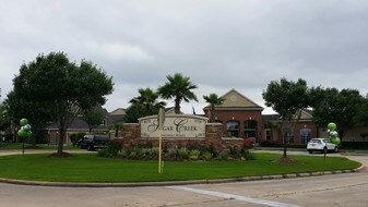 Building Photo - Sugar Creek