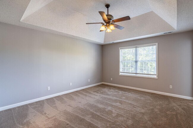 Building Photo - 509 Holly Ridge Ln