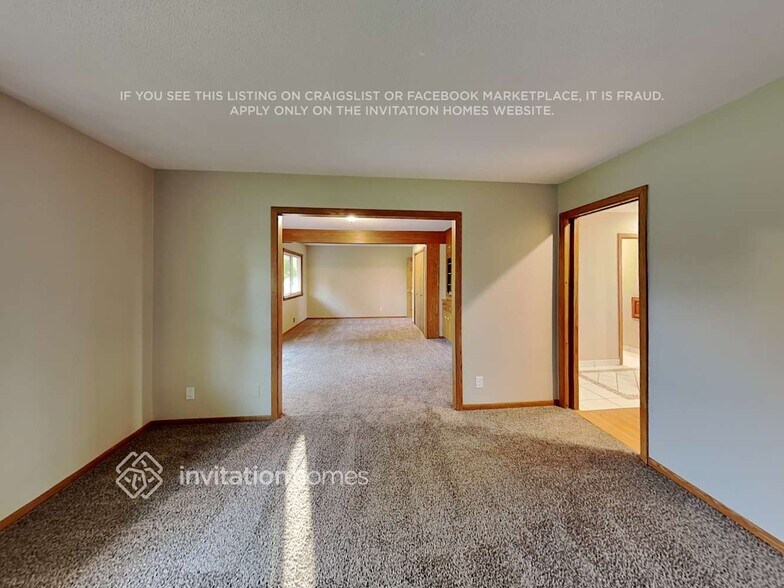 Building Photo - 14920 31st Ave N