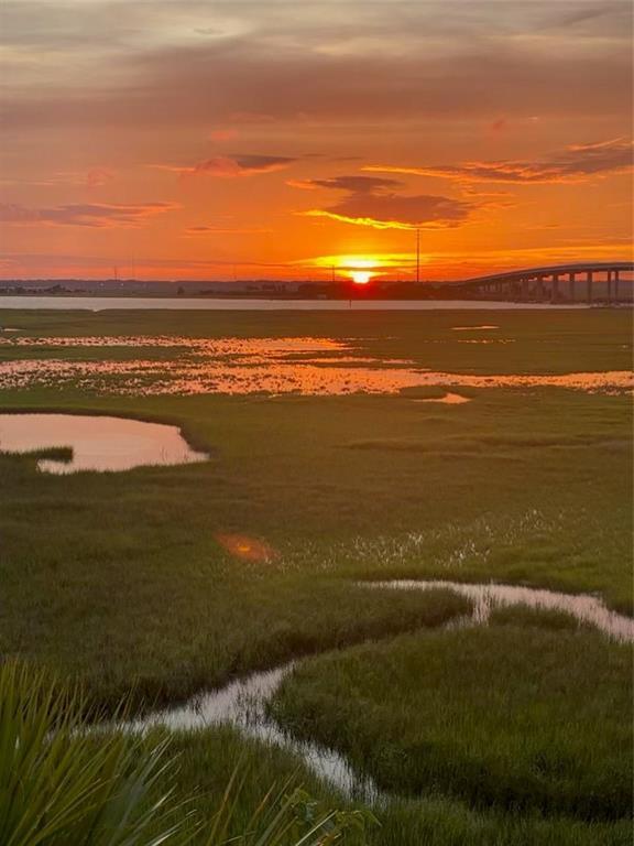 Building Photo - 1 Marina Dr