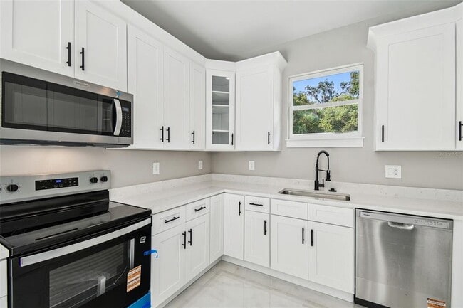 Building Photo - 145 N Orange Ave