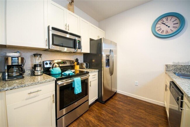 Building Photo - 2900 Edenshire Wy