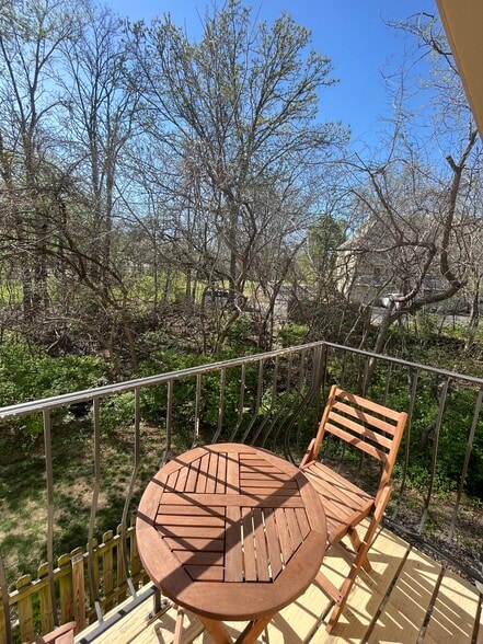 Building Photo - 6432 Pflumm Rd