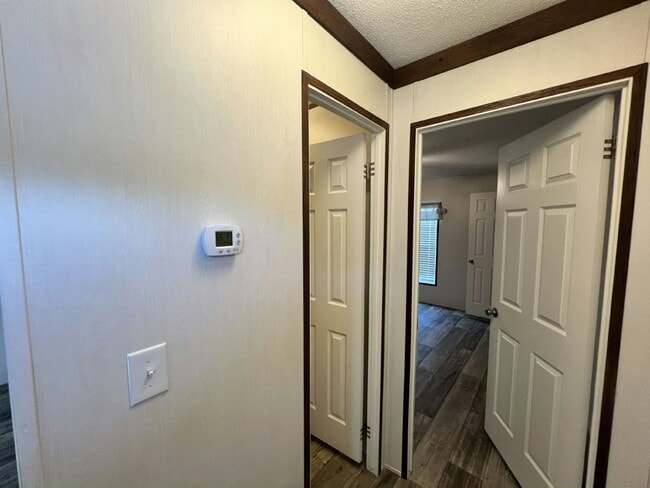 Building Photo - 31 Park Pl