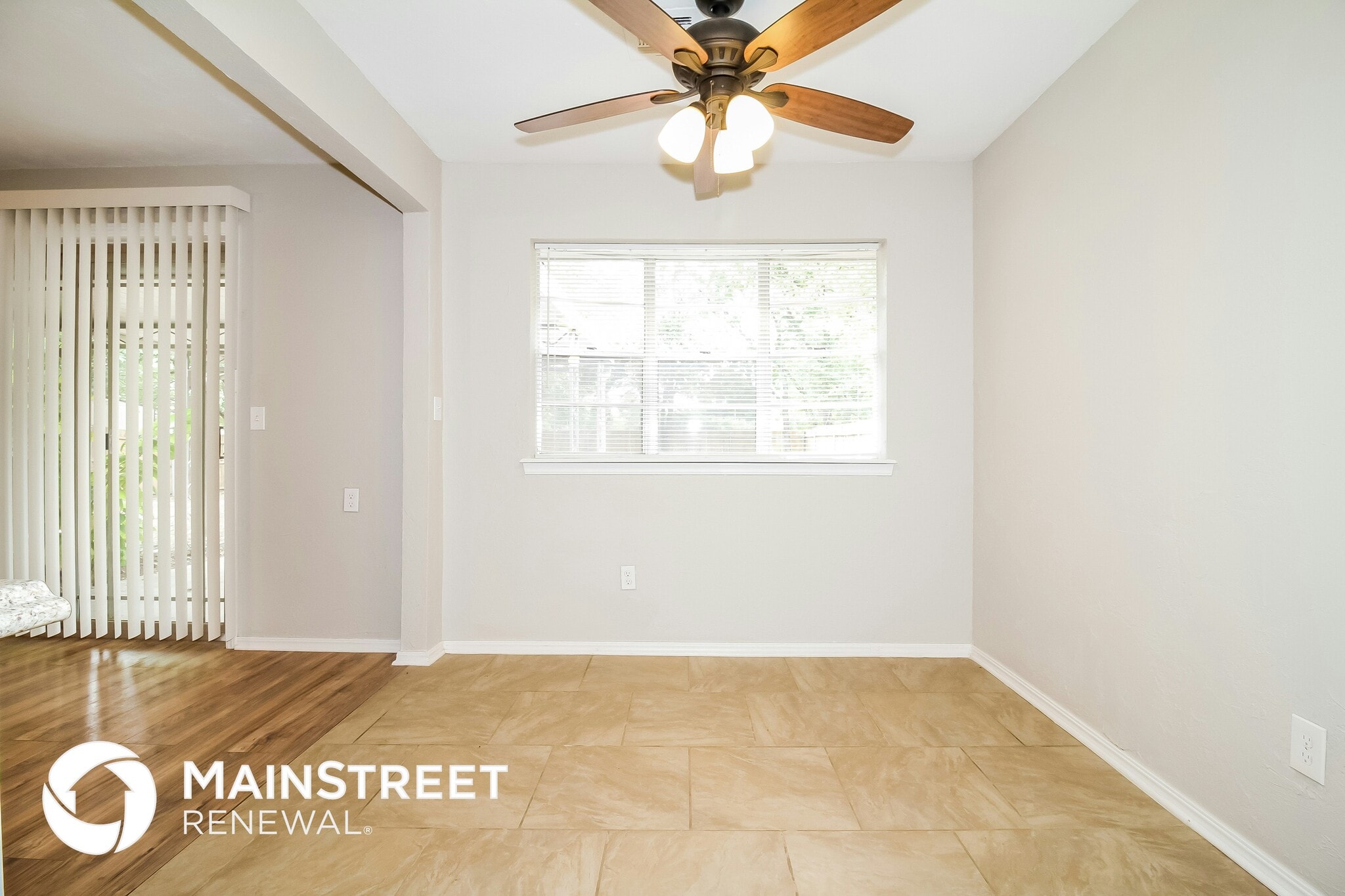 Building Photo - 4220 Corbett Dr