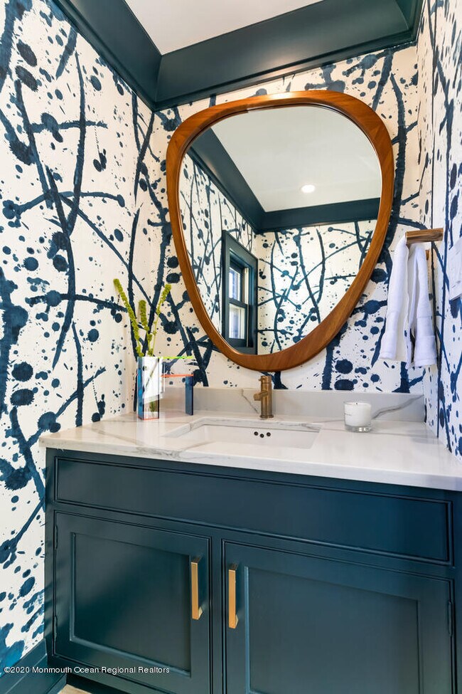 Building Photo - 23 Lincoln Ave