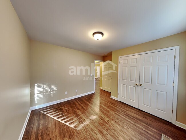 Building Photo - 7005 Count Fleet Ct