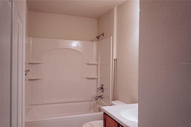 Building Photo - 4761 SW 41st St