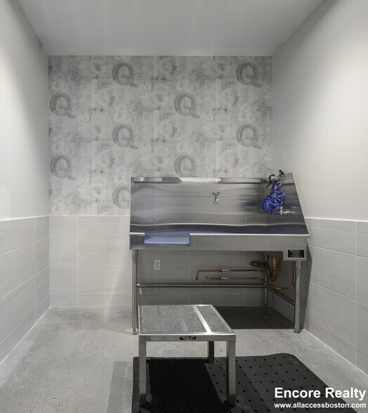 Building Photo - 425 Massachusetts Ave