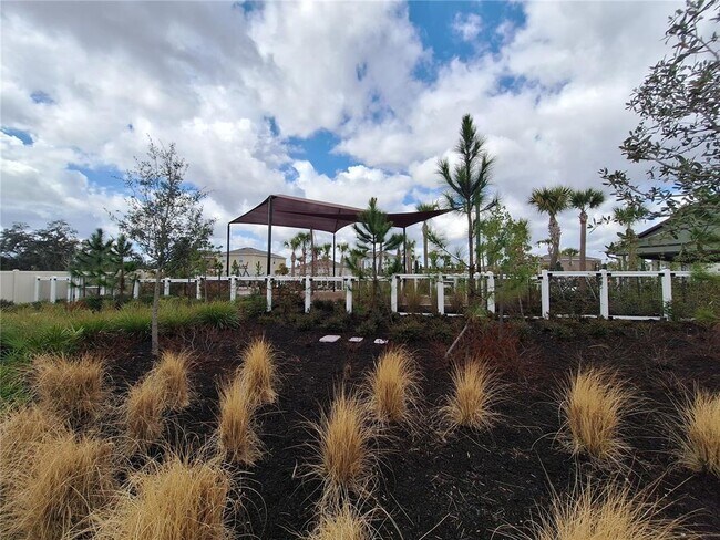 Building Photo - 35735 Sunflower Hl Dr