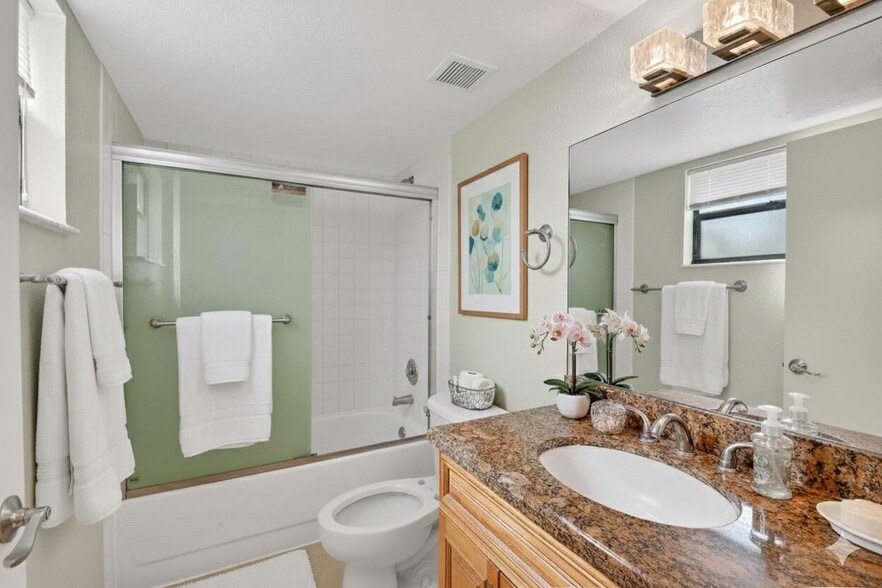 Building Photo - 1400 Windorah Way