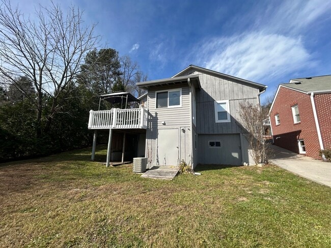 Building Photo - Furnished 2/2 House in Downtown Ellijay- $1,995