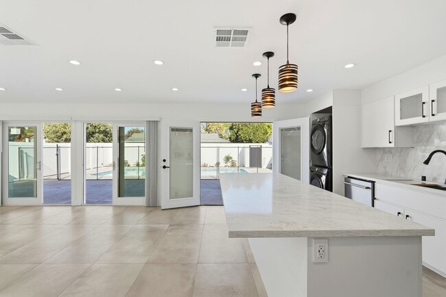 Building Photo - Newly Rebuilt Luxury 3 Bed Home with Pool, Designer Kitchen, Huge Courtyard, Near Topanga Mall