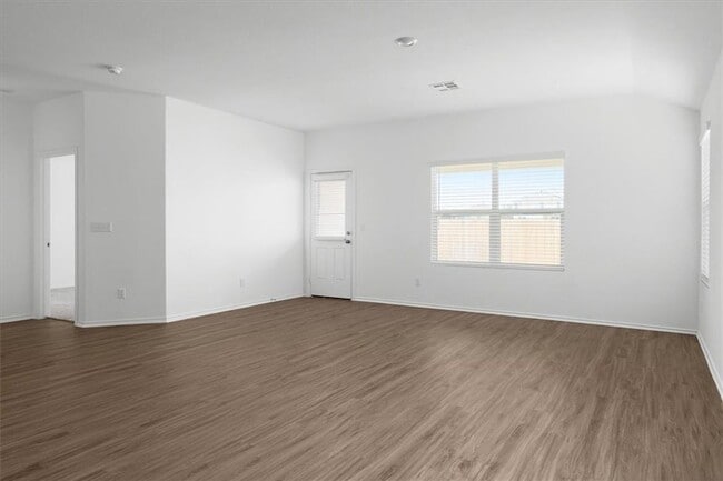 Building Photo - 325 Escondido Cir