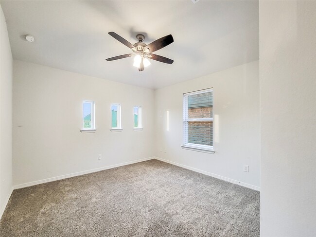 Building Photo - 8926 Emerald Cane Dr