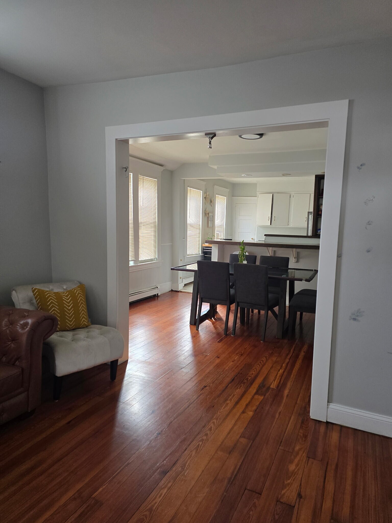 Building Photo - 175 Wilson St