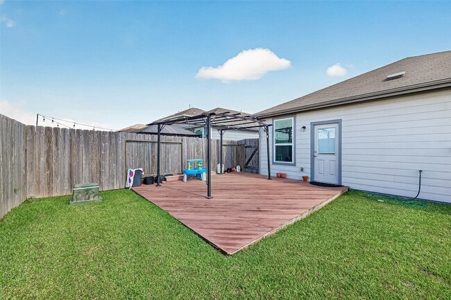 Building Photo - 16039 Kingfield Haven Dr