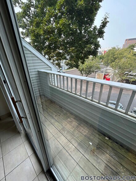 Building Photo - 148 N Beacon St