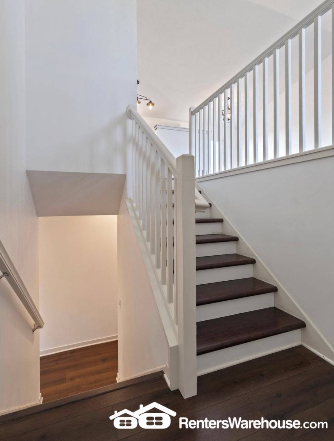 Building Photo - 3832 McIntosh Dr NW