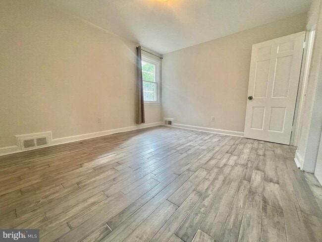 Building Photo - 8614 Ridge Rd