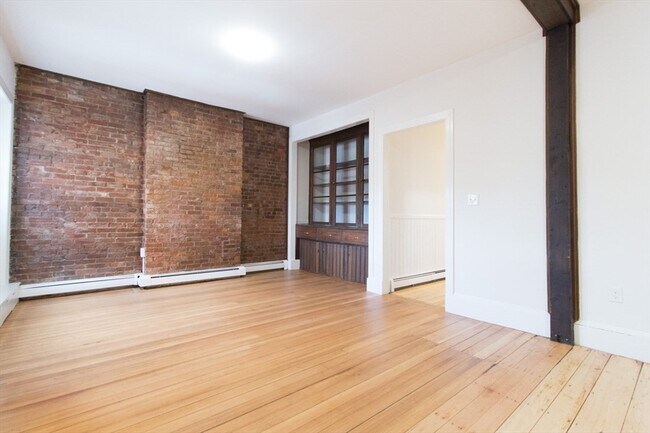 Building Photo - 41 Harvard St