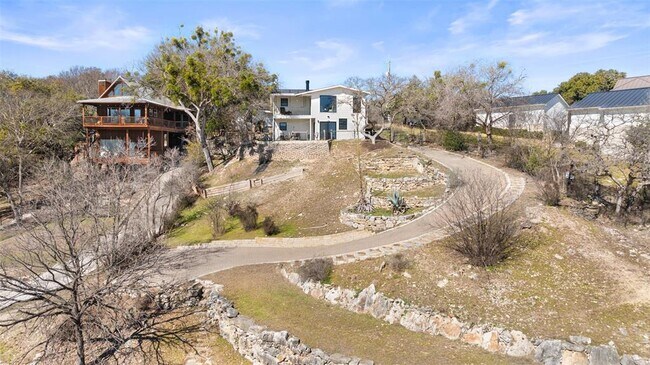 Building Photo - 1201 Lakeshore Dr