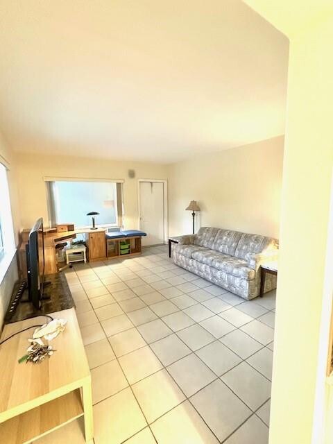 Building Photo - 2508 Bay Dr