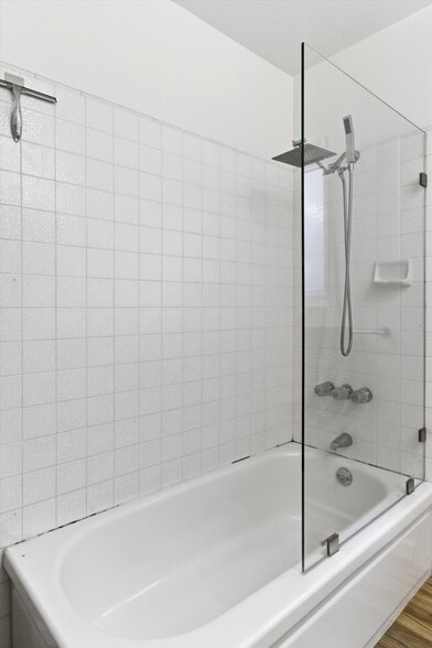 Building Photo - 3609 E 2nd St