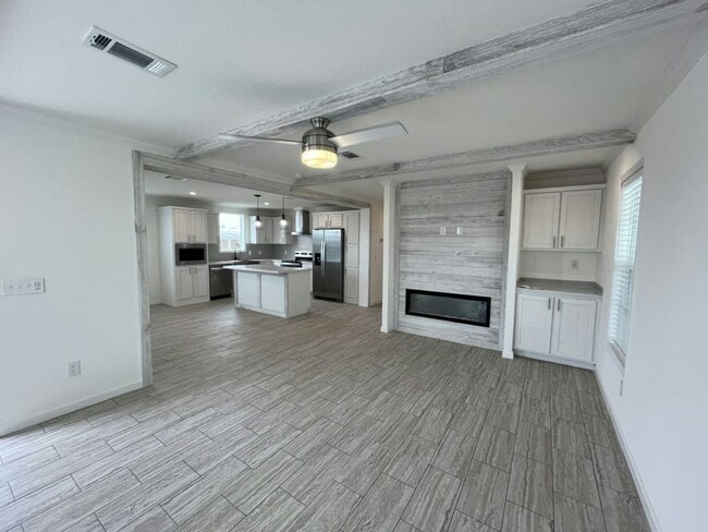 Building Photo - 385 Jose Gaspar Dr