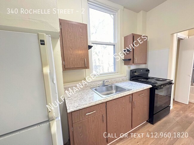 Building Photo - 2 Bed, 1 Bath unit in Knoxville