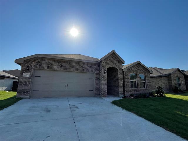 Building Photo - 5817 Brookville Dr