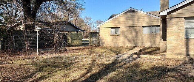 Building Photo - 1973 Tacoma Ave