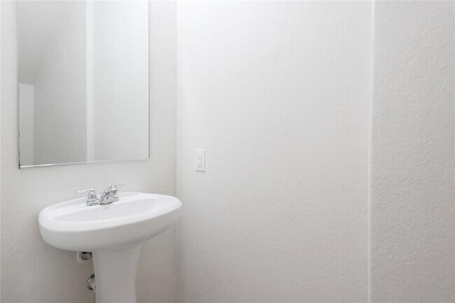 Building Photo - 10205 Gertrudis Lp