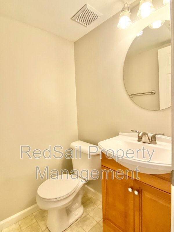 Building Photo - 469 Crosland Ct
