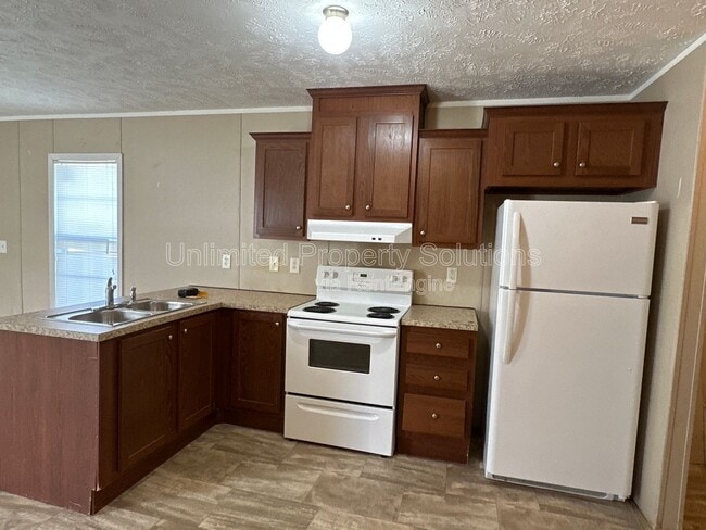 Building Photo - 9765 Old Mill Rd