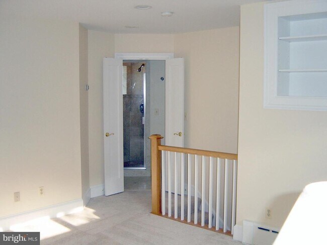 Building Photo - 4602 De Russey Pkwy
