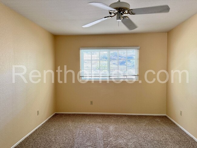 Building Photo - 10384 Barrywood Way