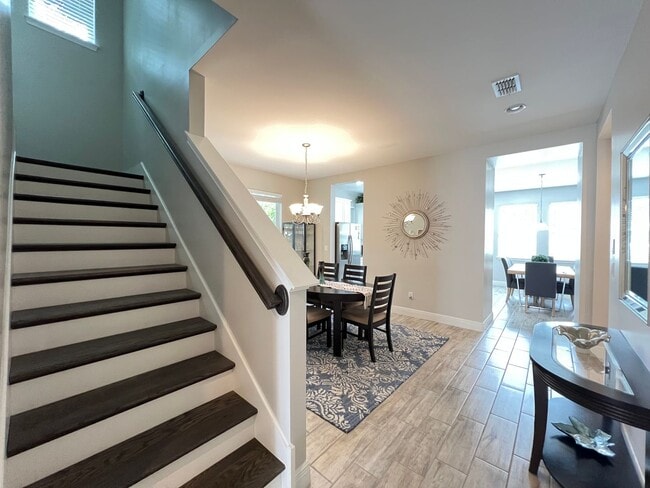 Building Photo - Perfect Home waiting for you! FULLY FURNIS...