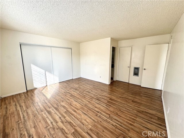 Building Photo - 2591 Hayes Dr