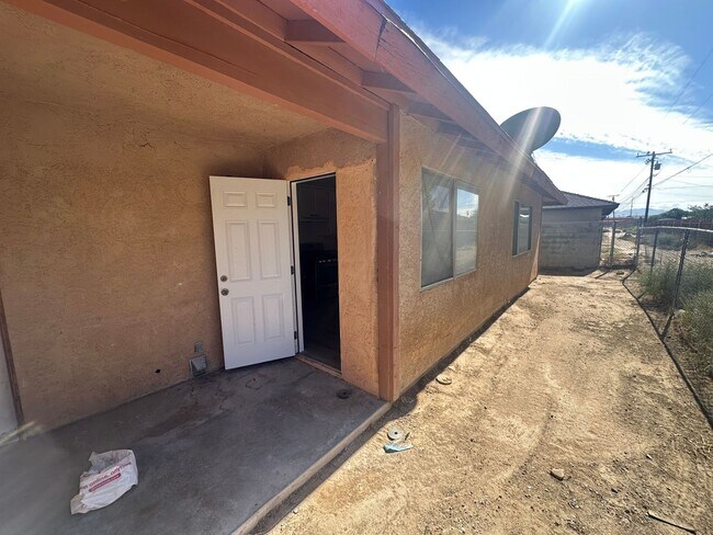 Building Photo - 12238 Kiowa Rd