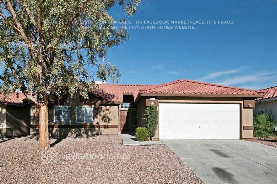 Primary Photo - 5823 Berry Hill Ln