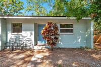 Building Photo - 14724 Sunset St