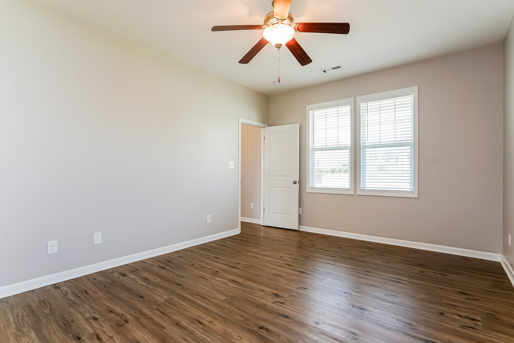 Building Photo - 238 Grovemere Ln
