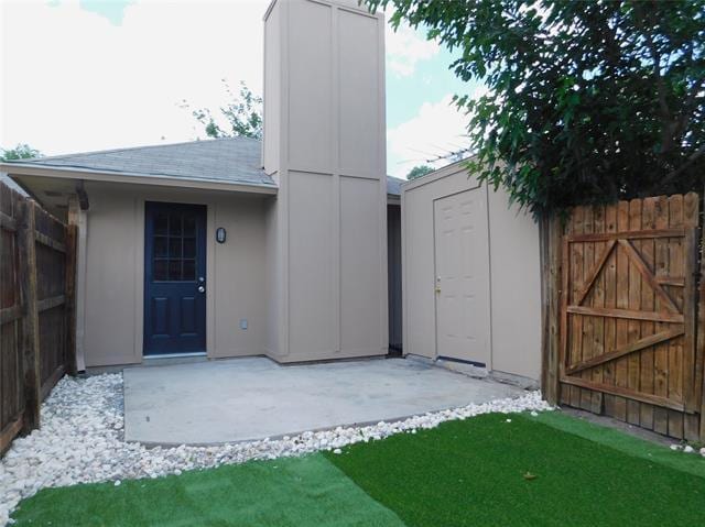 Building Photo - 9258 Burbank Dr