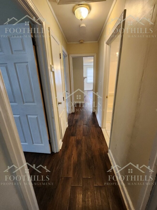 Building Photo - Spacious 3-Bedroom Near Anderson Universit...