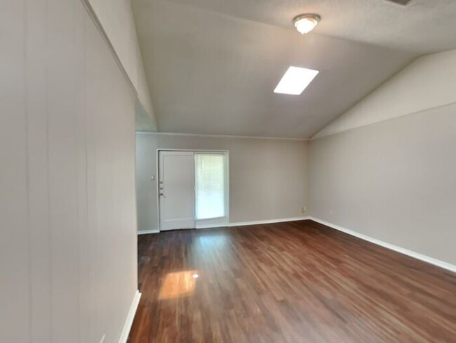 Building Photo - No Application Fees* $500 off w/move in by...