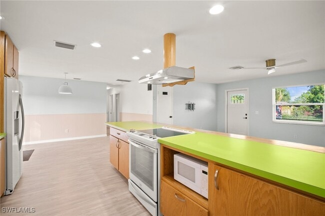 Building Photo - 13014 Seventh St
