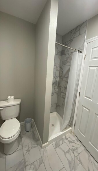 Building Photo - 268 Browns Rd